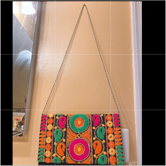 Junaid jamshaid bag/ clutch - Picture 7 of 7